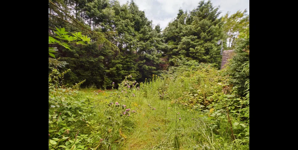 Three-Bedroom Semi Potential Building Plot In Need Of Refurbishment