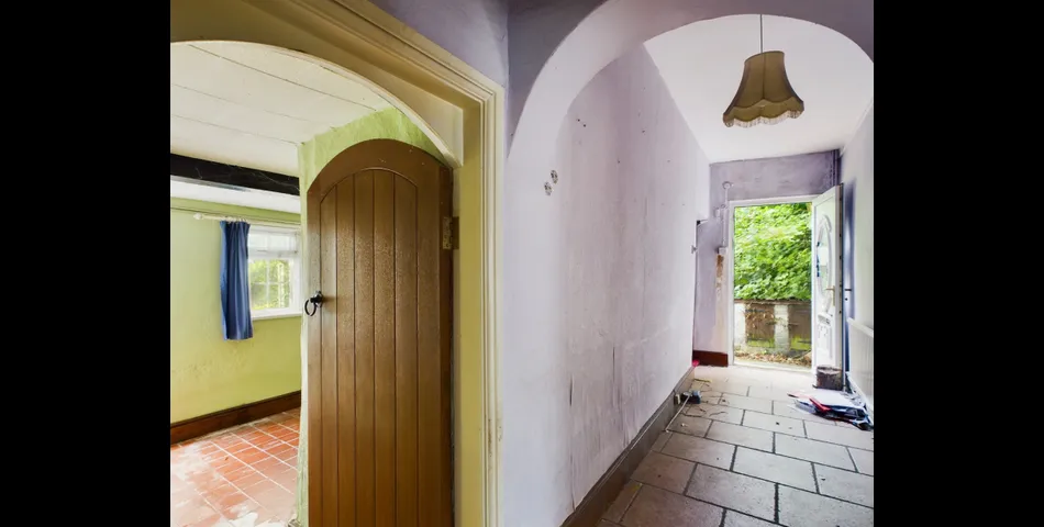 Three-Bedroom Semi Potential Building Plot In Need Of Refurbishment