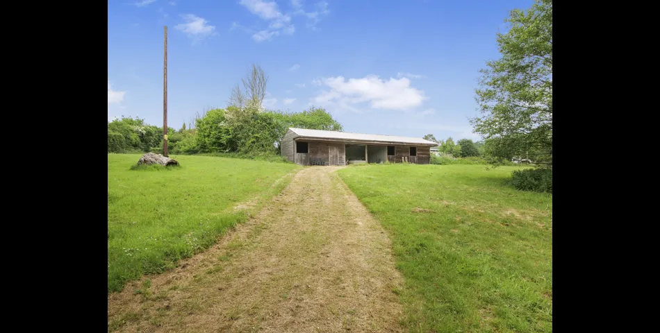 Primrose Barn, Littleton
