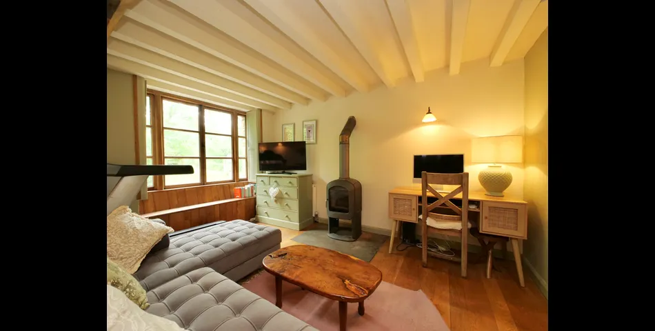 Primrose Barn, Littleton