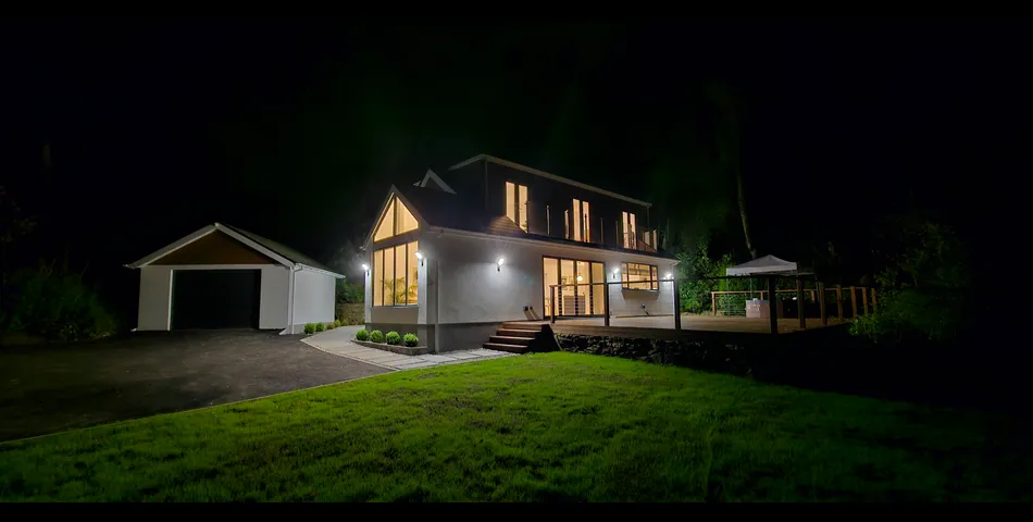 Luxurious 5-Bedroom Home