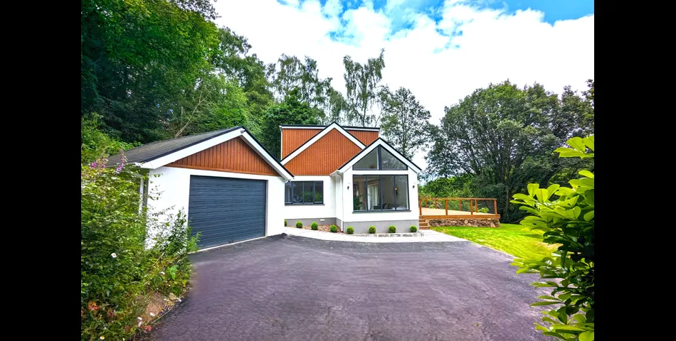 Luxurious 5-Bedroom Home