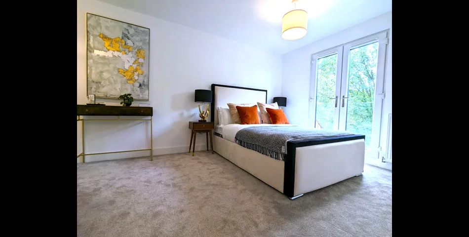 Luxurious 5-Bedroom Home