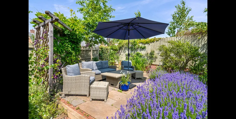 3 Blackberry Lane, Stratford-Upon-Avon, CV37 7ED
