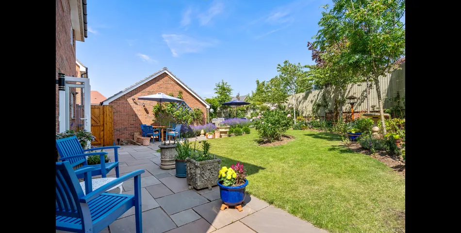 3 Blackberry Lane, Stratford-Upon-Avon, CV37 7ED