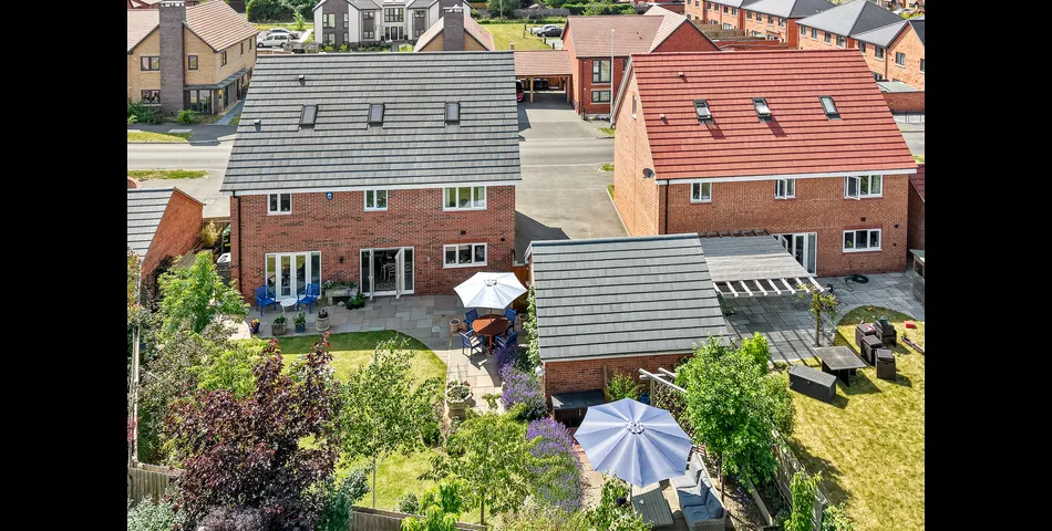 3 Blackberry Lane, Stratford-Upon-Avon, CV37 7ED