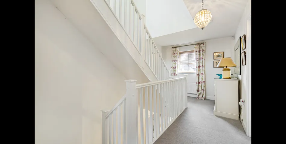 3 Blackberry Lane, Stratford-Upon-Avon, CV37 7ED