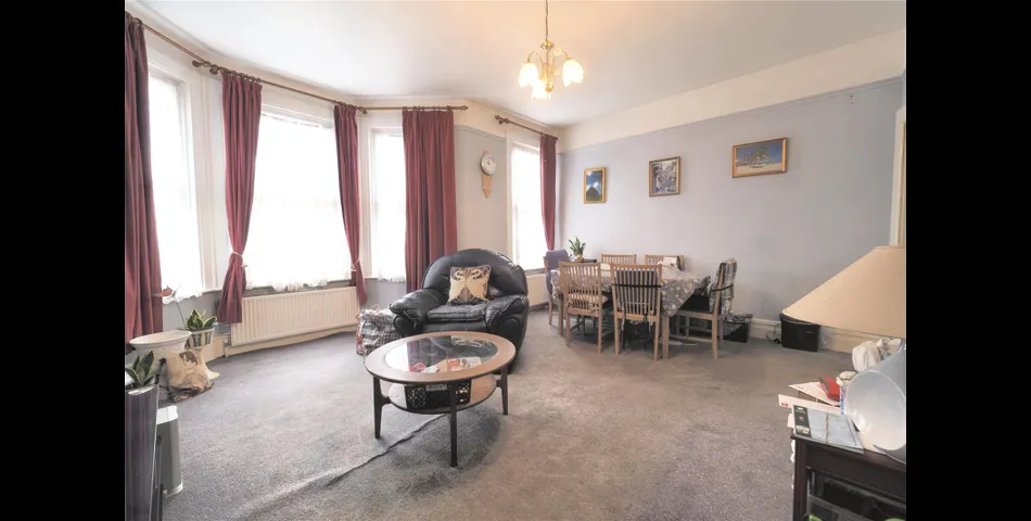 CHARMING 2 BEDROOM APARTMENT AVAILABLE IN LONDON