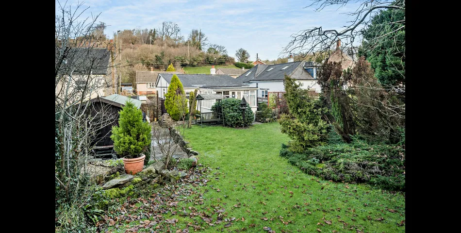 Roxlea, High Street, Clearwell, GL16 8JS