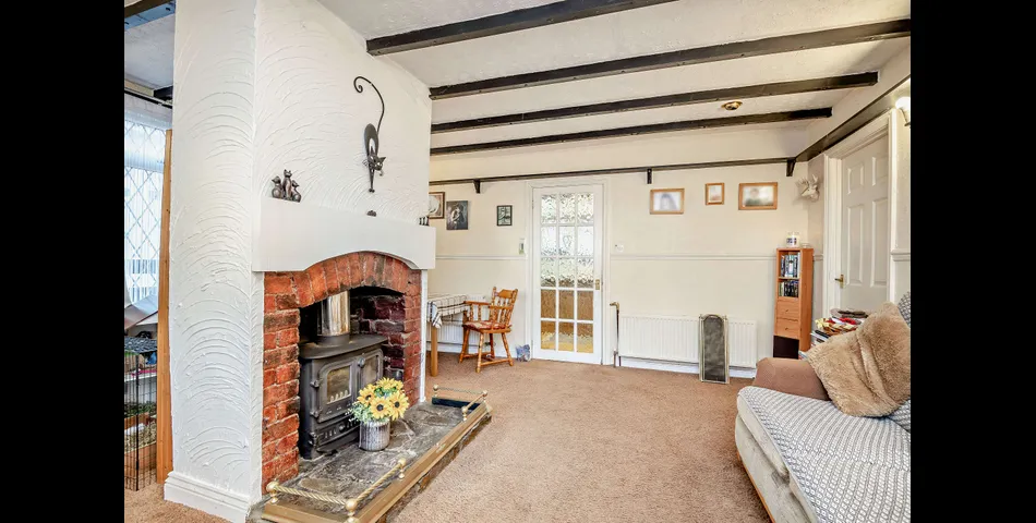 Roxlea, High Street, Clearwell, GL16 8JS
