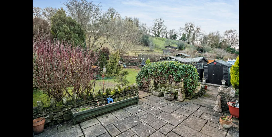 Roxlea, High Street, Clearwell, GL16 8JS