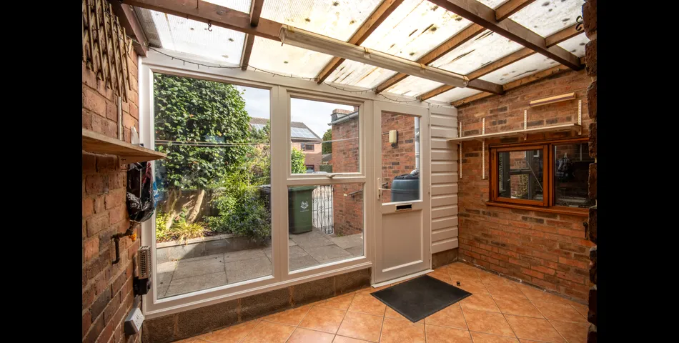 A fantastic detached three bedroom home in the heart of St. Johns in need of updating