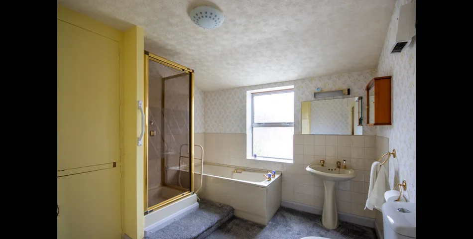 A fantastic detached three bedroom home in the heart of St. Johns in need of updating