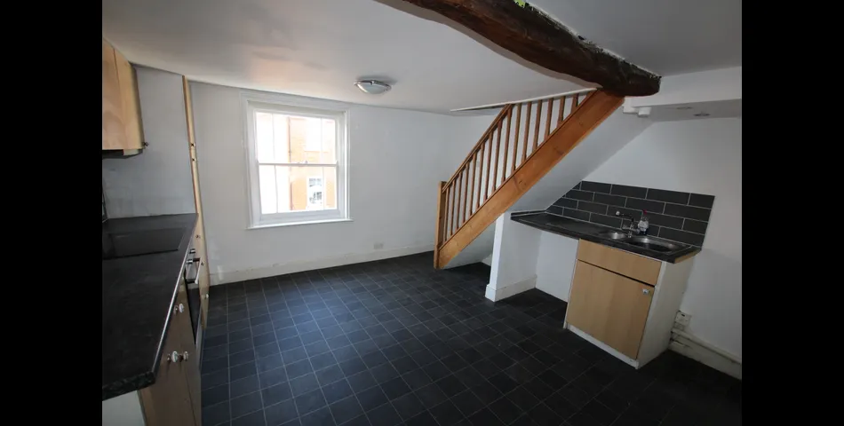 30 Salt Lane, Salisbury