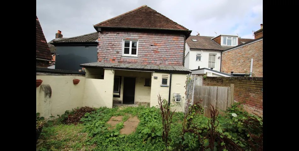 30 Salt Lane, Salisbury
