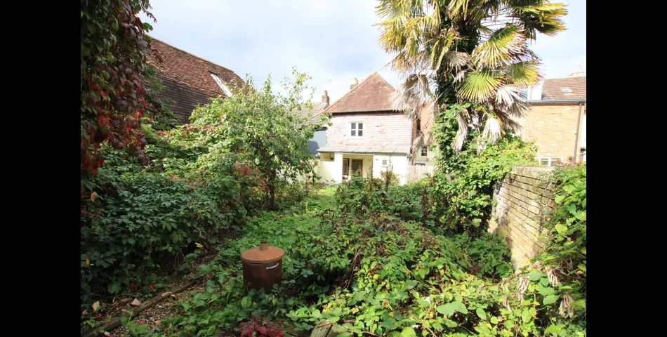 30 Salt Lane, Salisbury