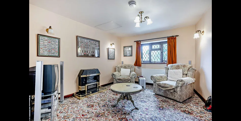 A three/four bedroom detached cottage in need of updating, occupying an elevated position looking over the Severn Valley