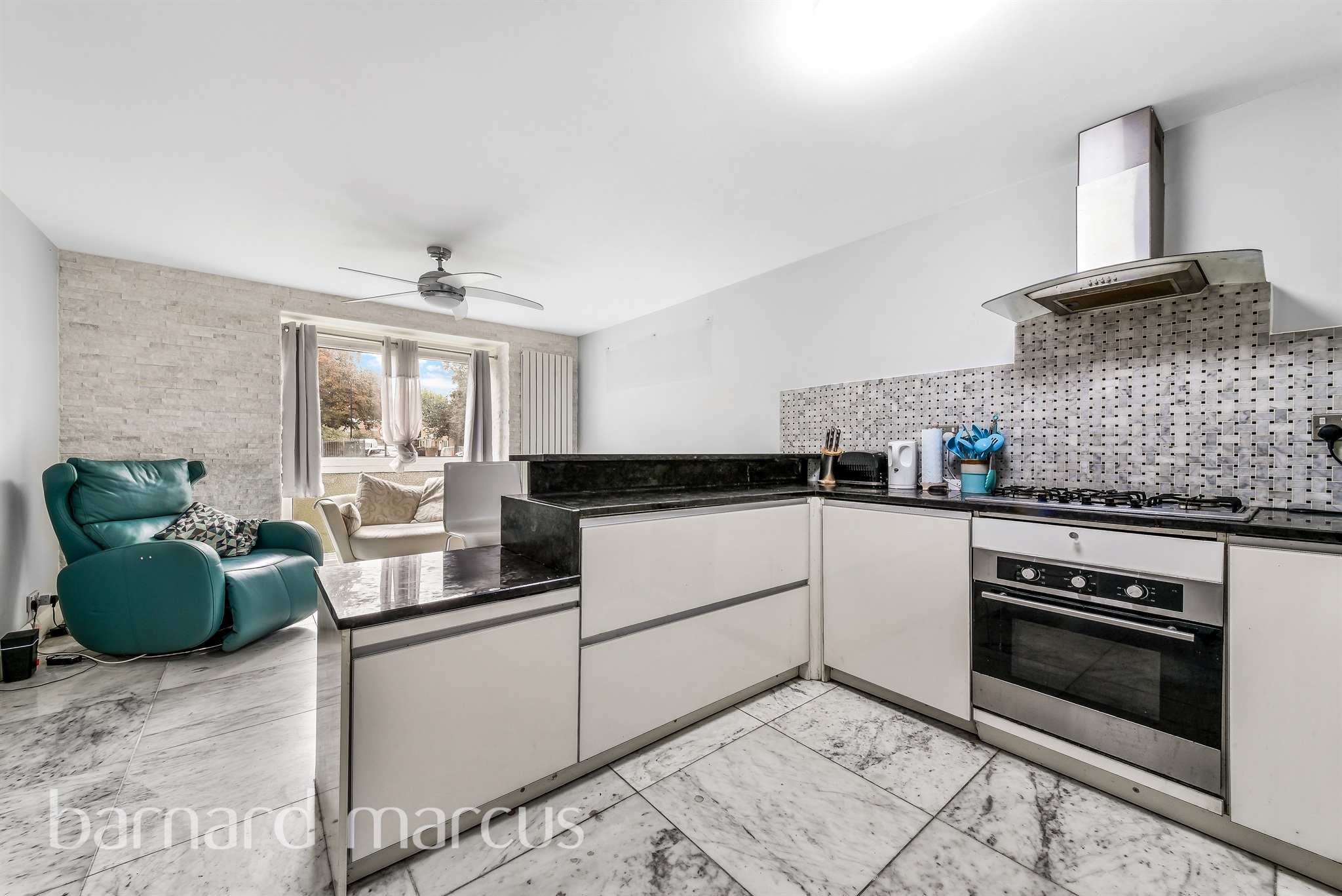 3 bed Ground Flat