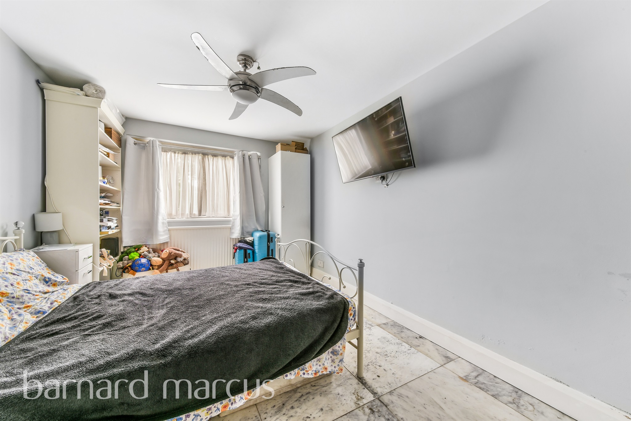 3 bed Ground Flat
