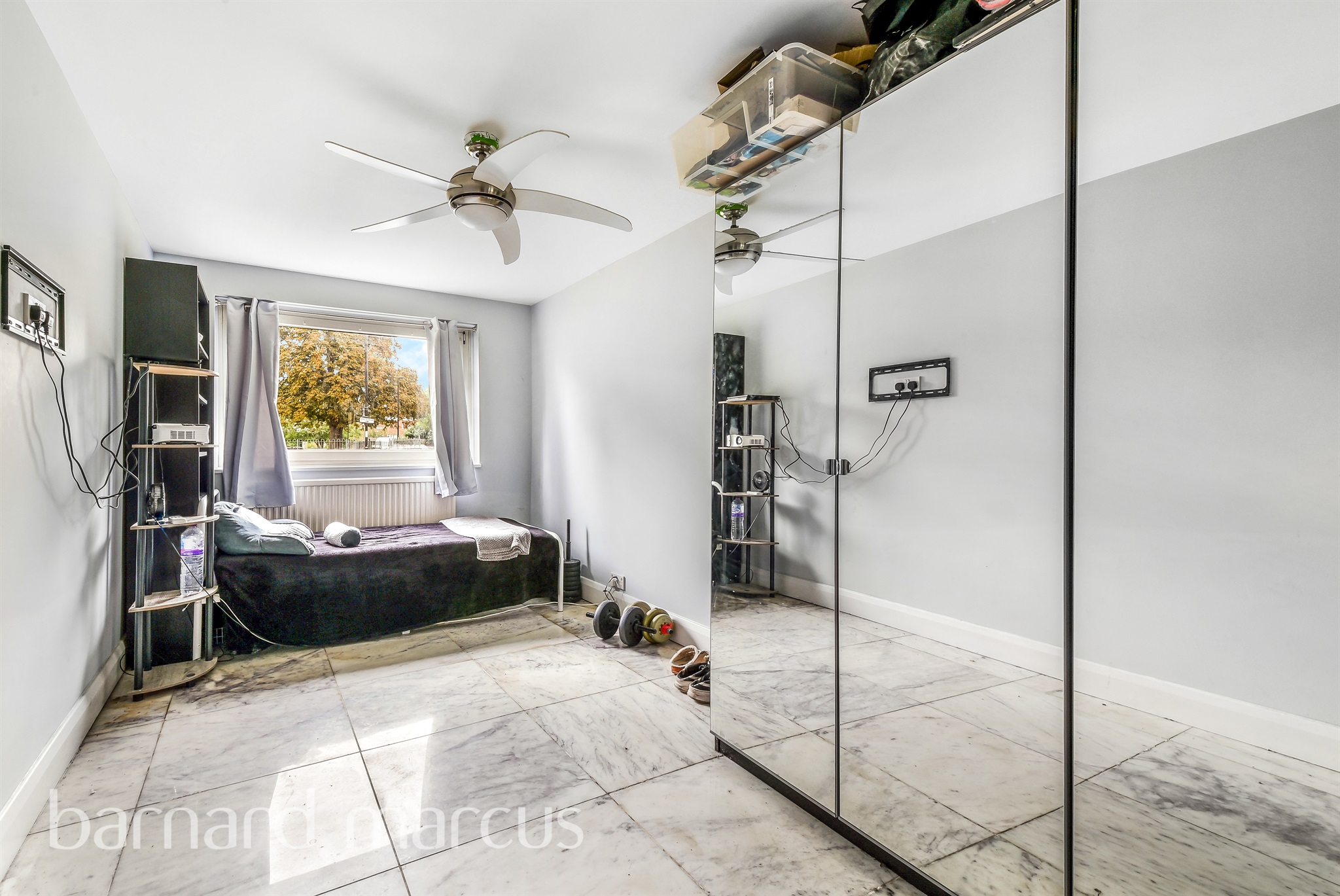 3 bed Ground Flat