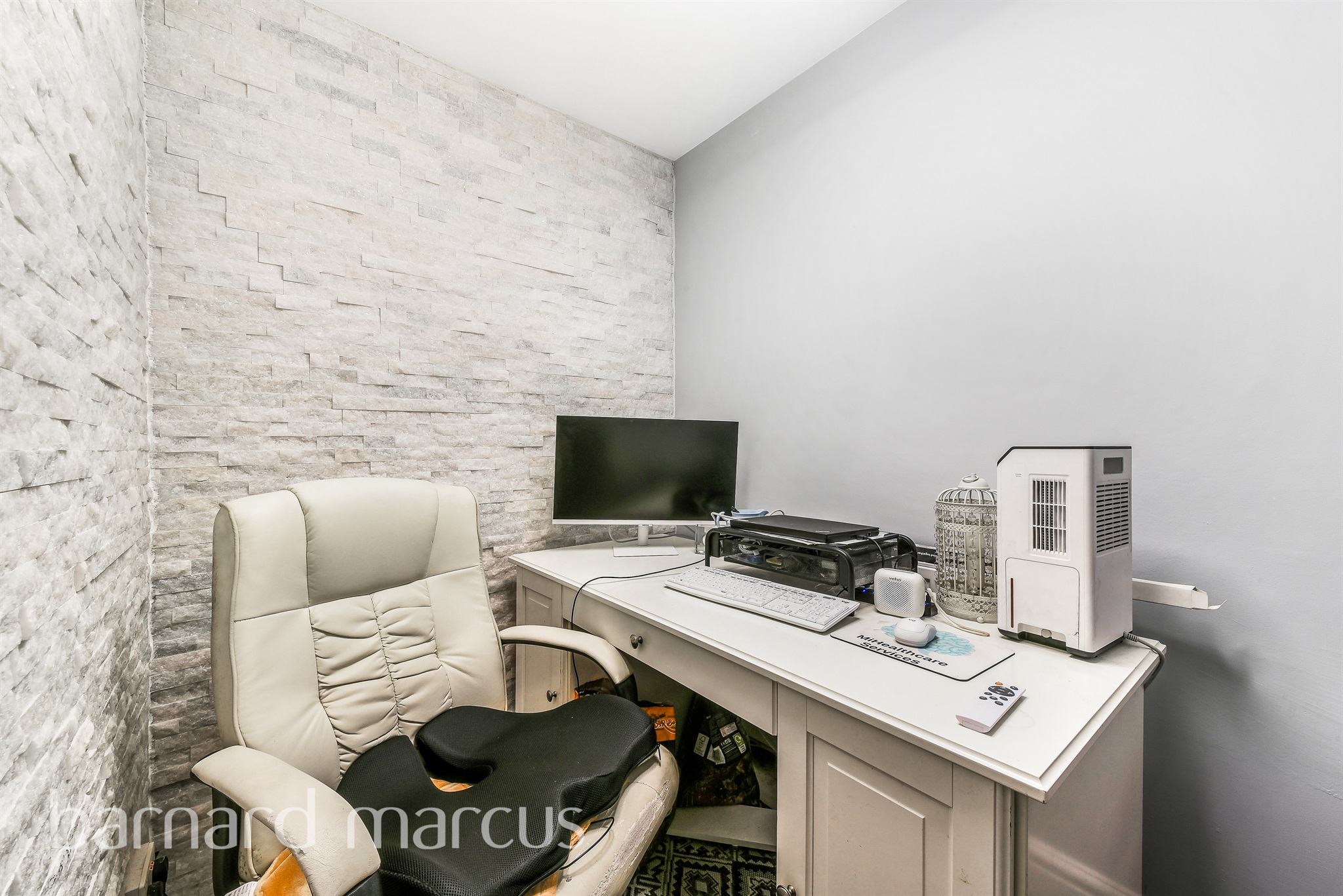 3 bed Ground Flat