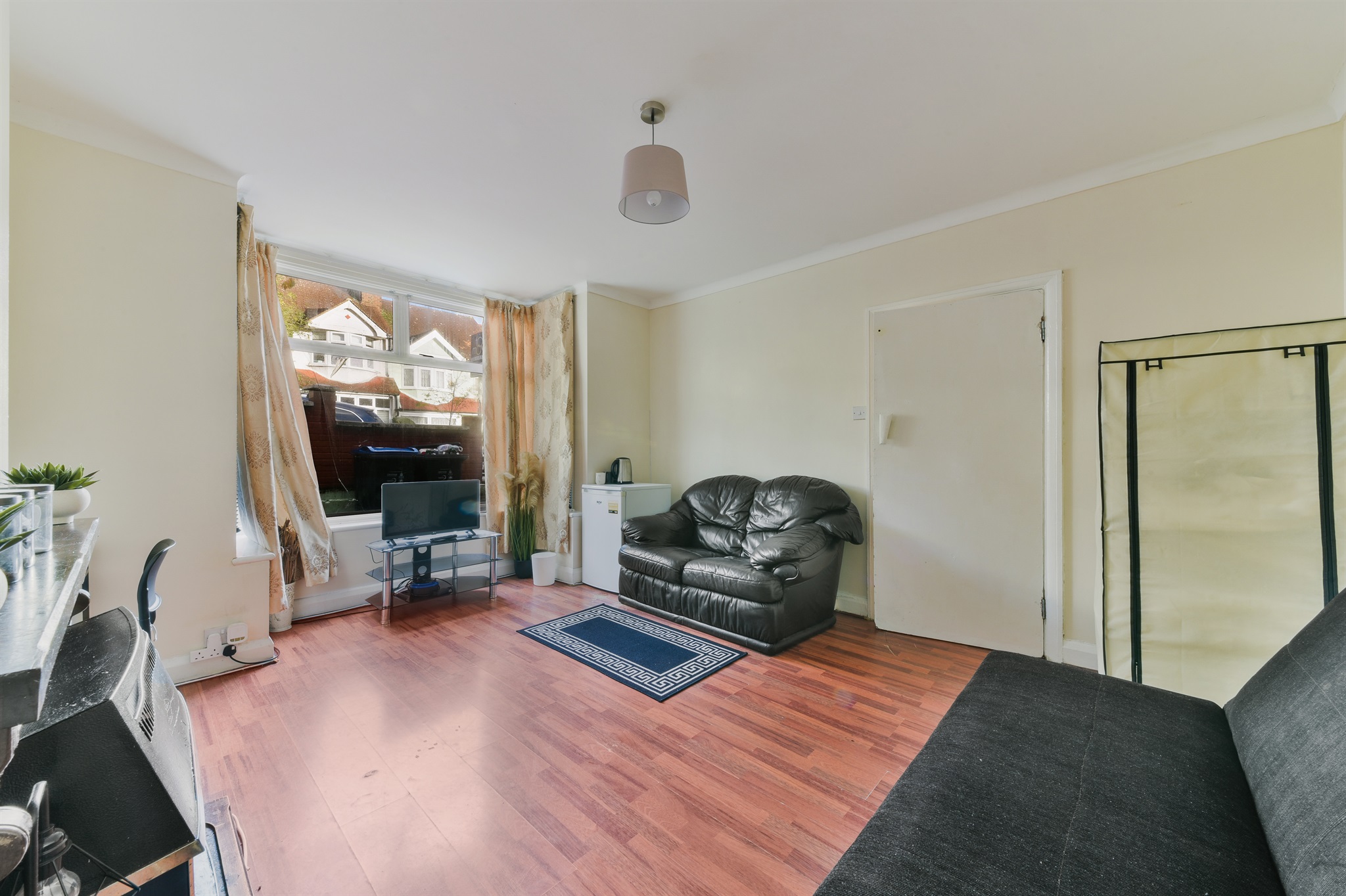 3 bed Terraced