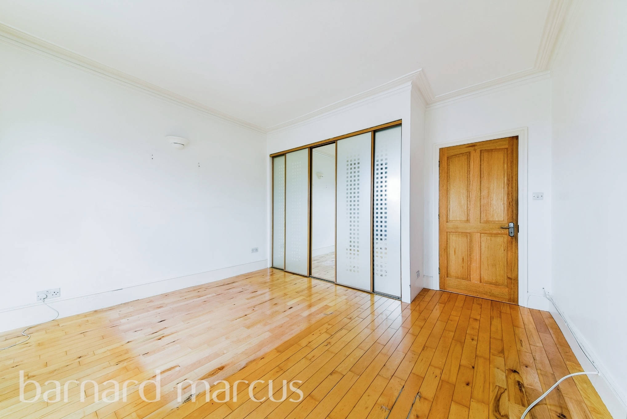 5 bed Semi-Detached