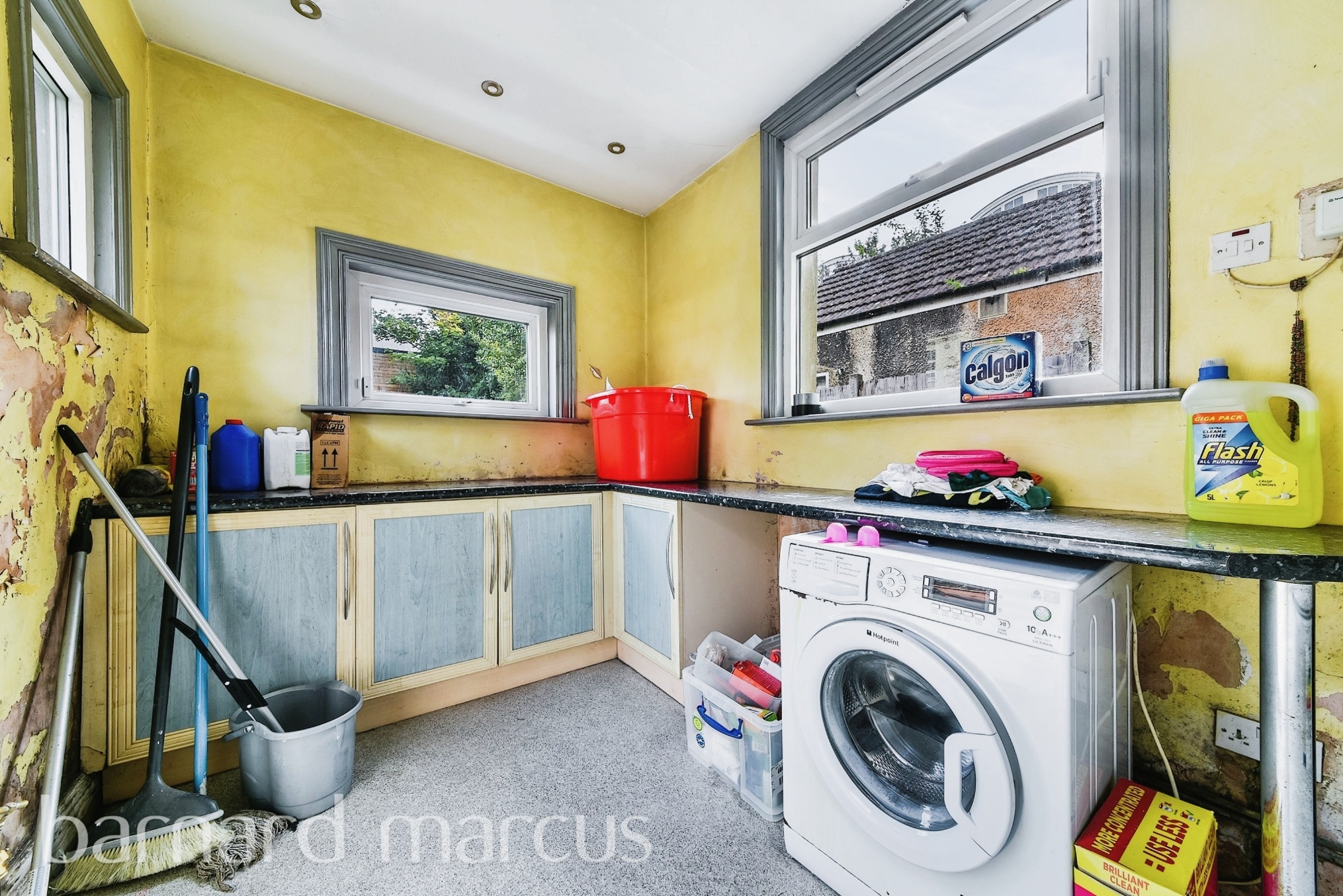 5 bed Semi-Detached