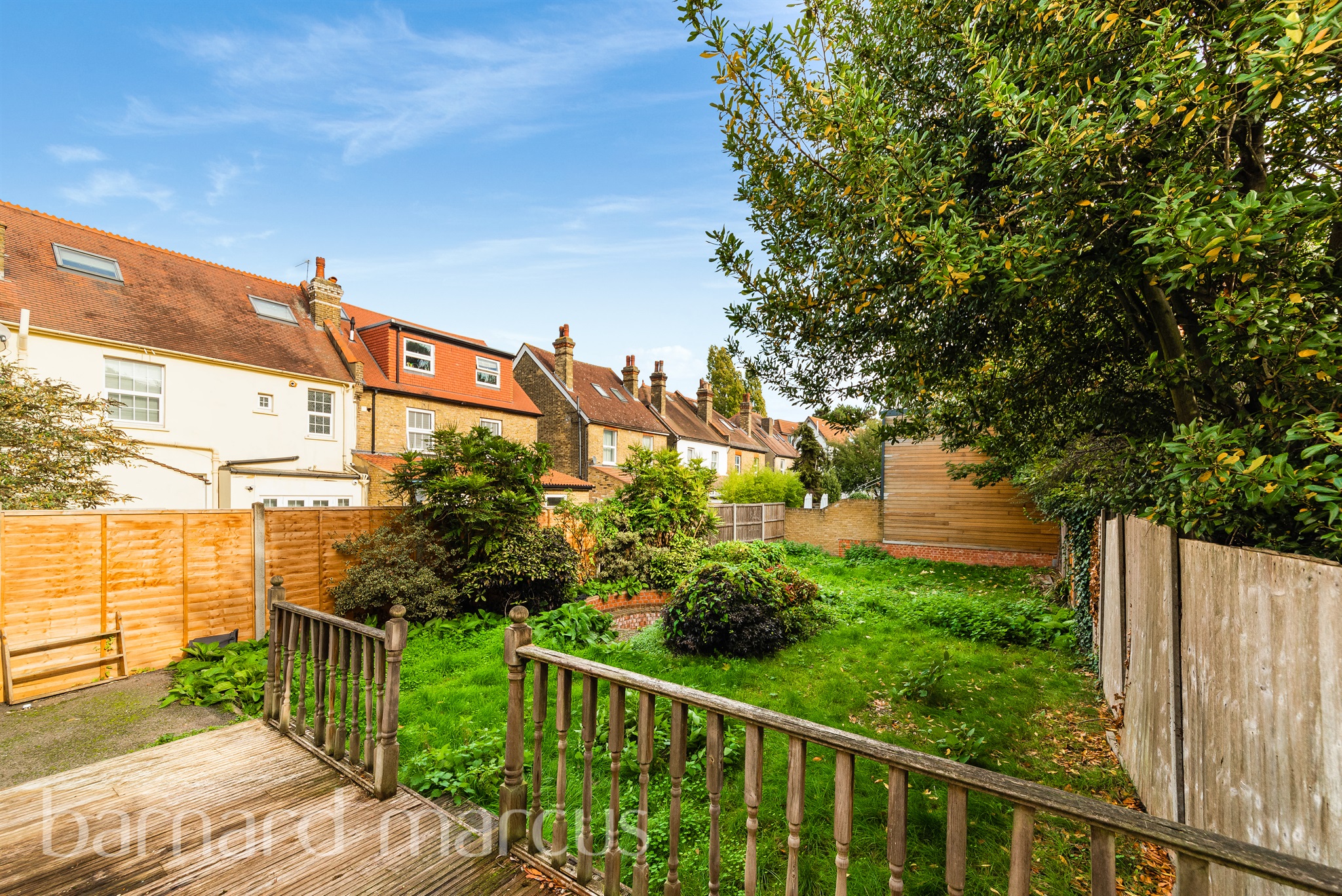 5 bed Semi-Detached