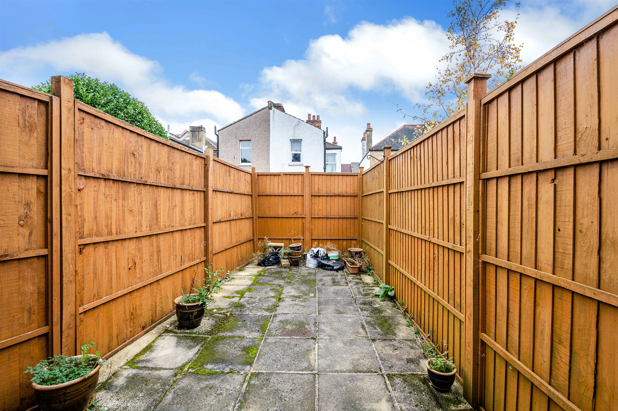 1 bed Maisonette