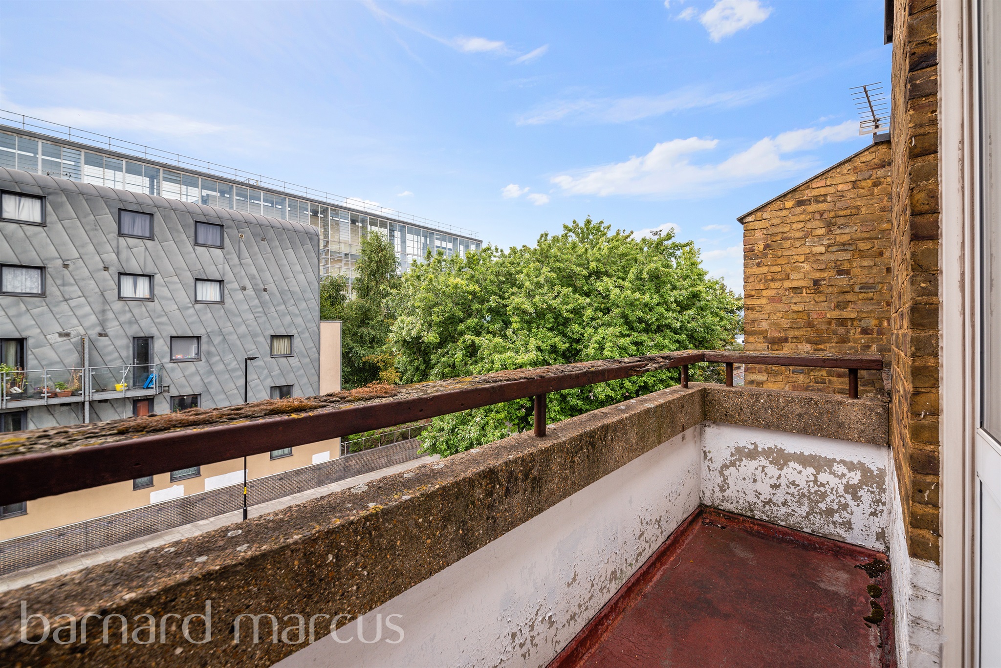 2 bed Maisonette