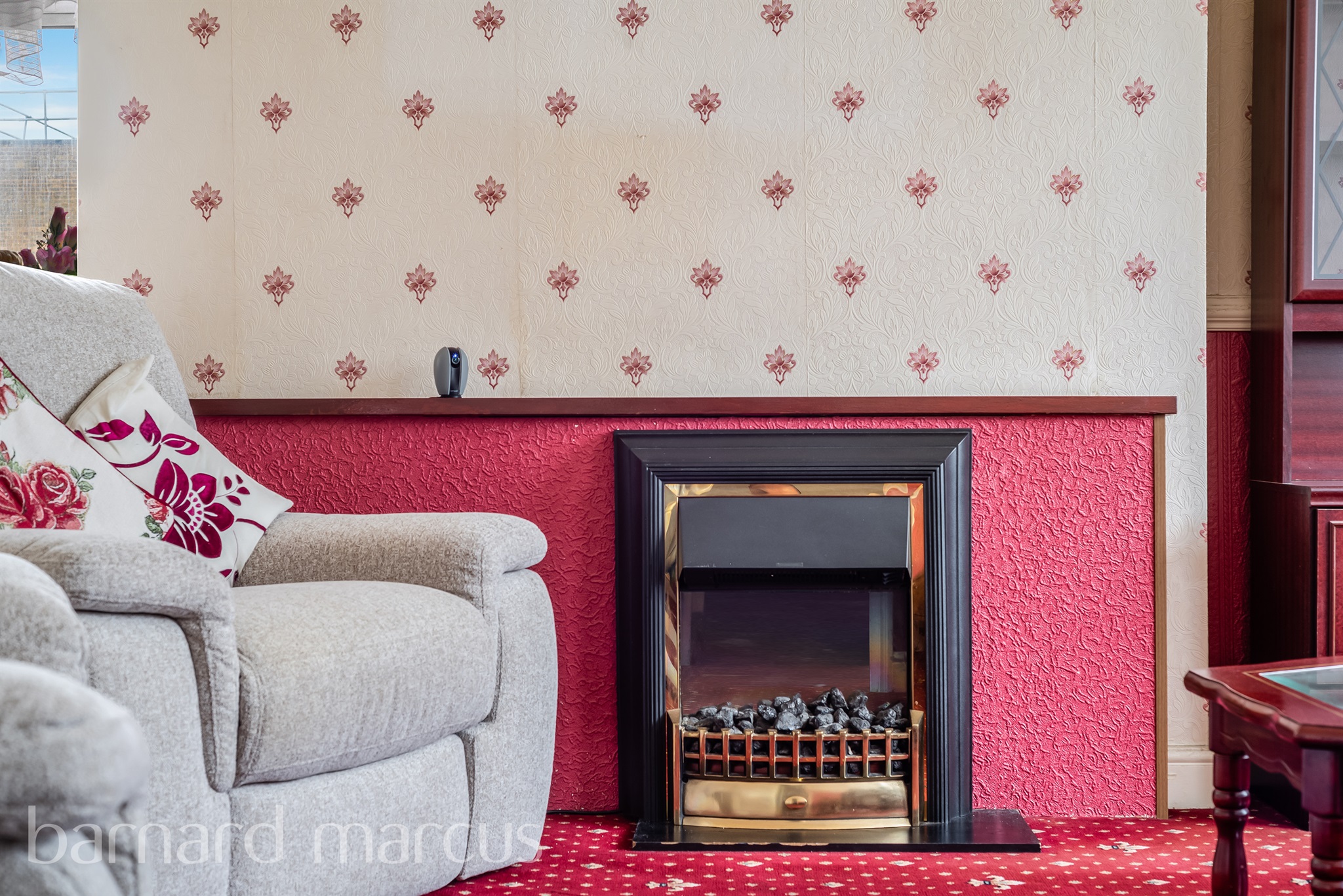 2 bed Maisonette