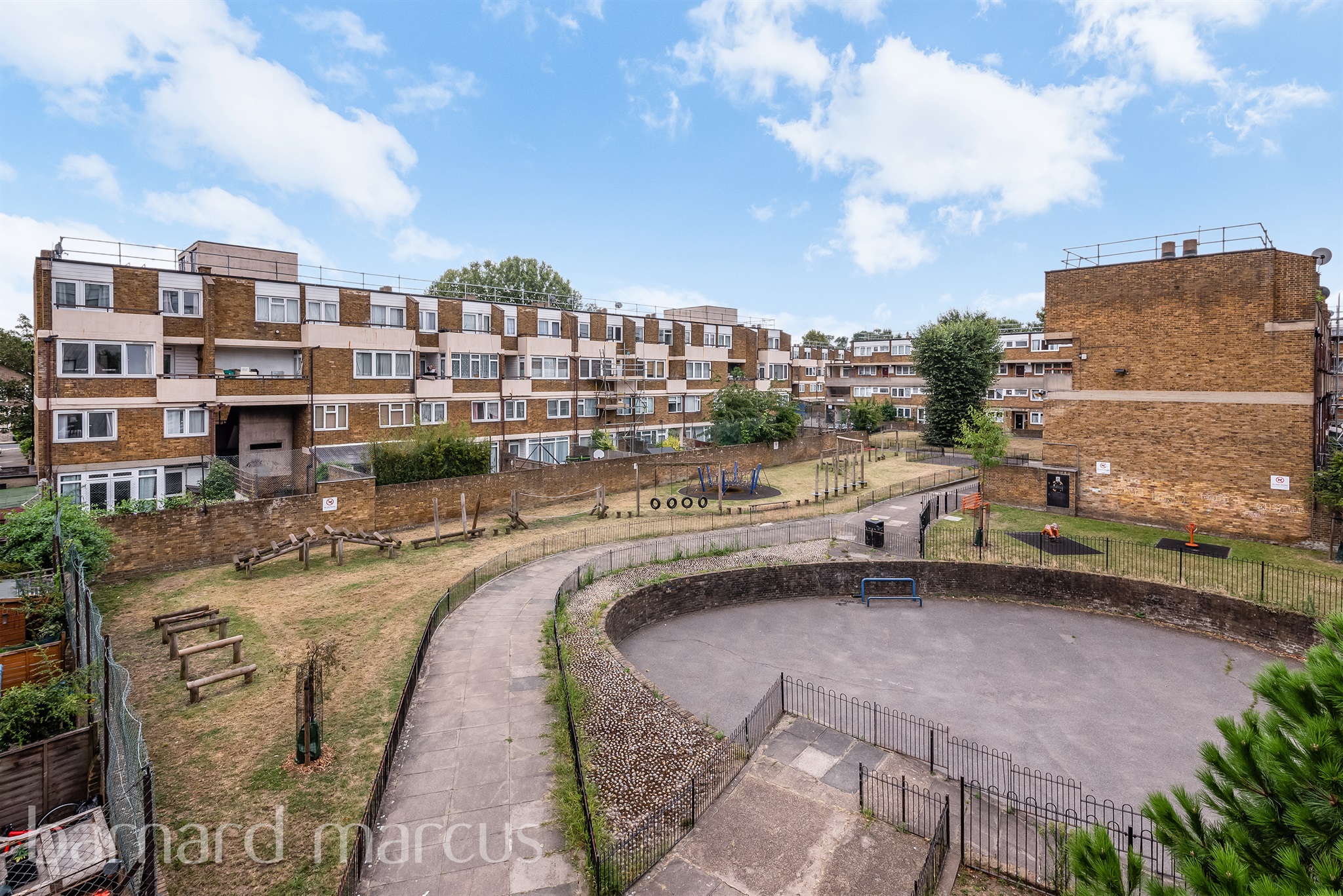 2 bed Maisonette