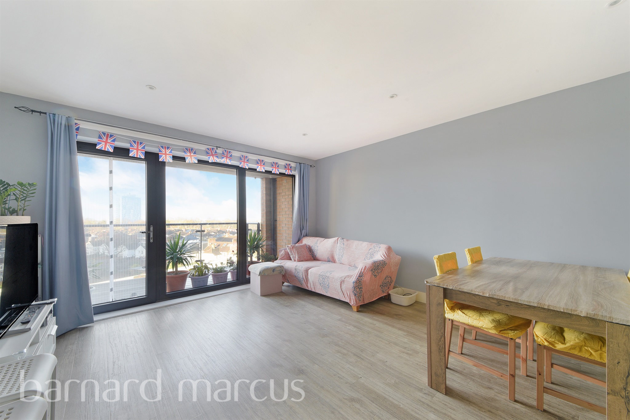2 bed Apartment