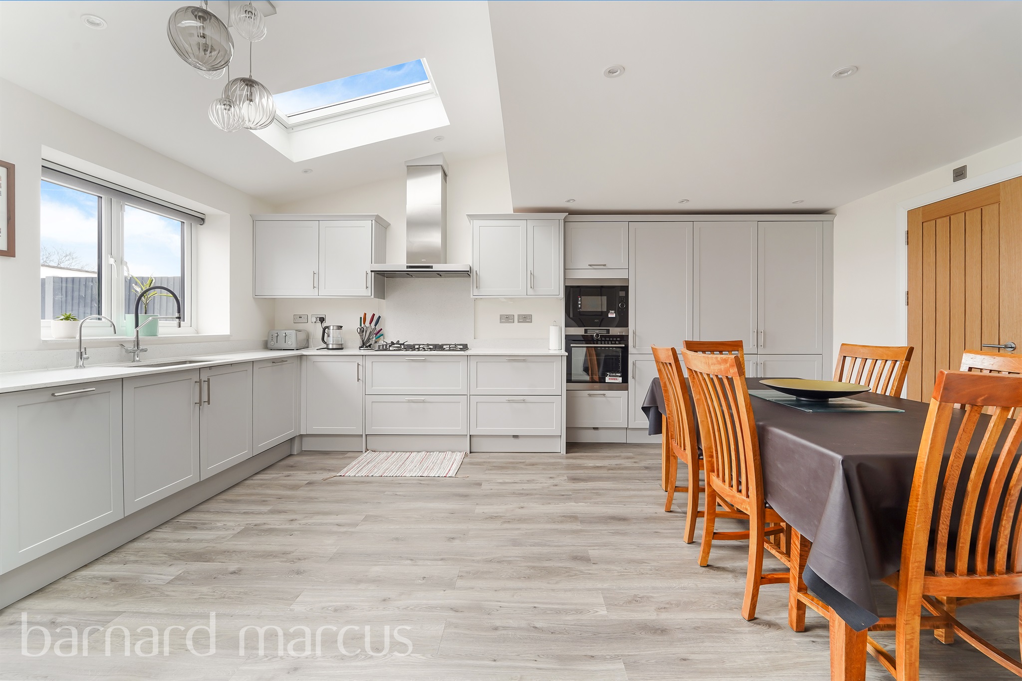 4 bed Terraced