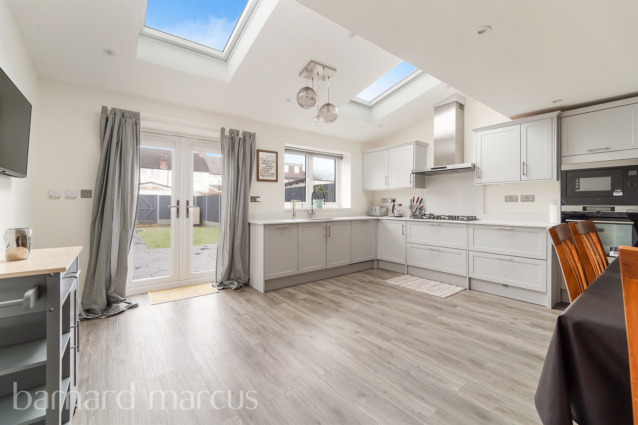4 bed Terraced