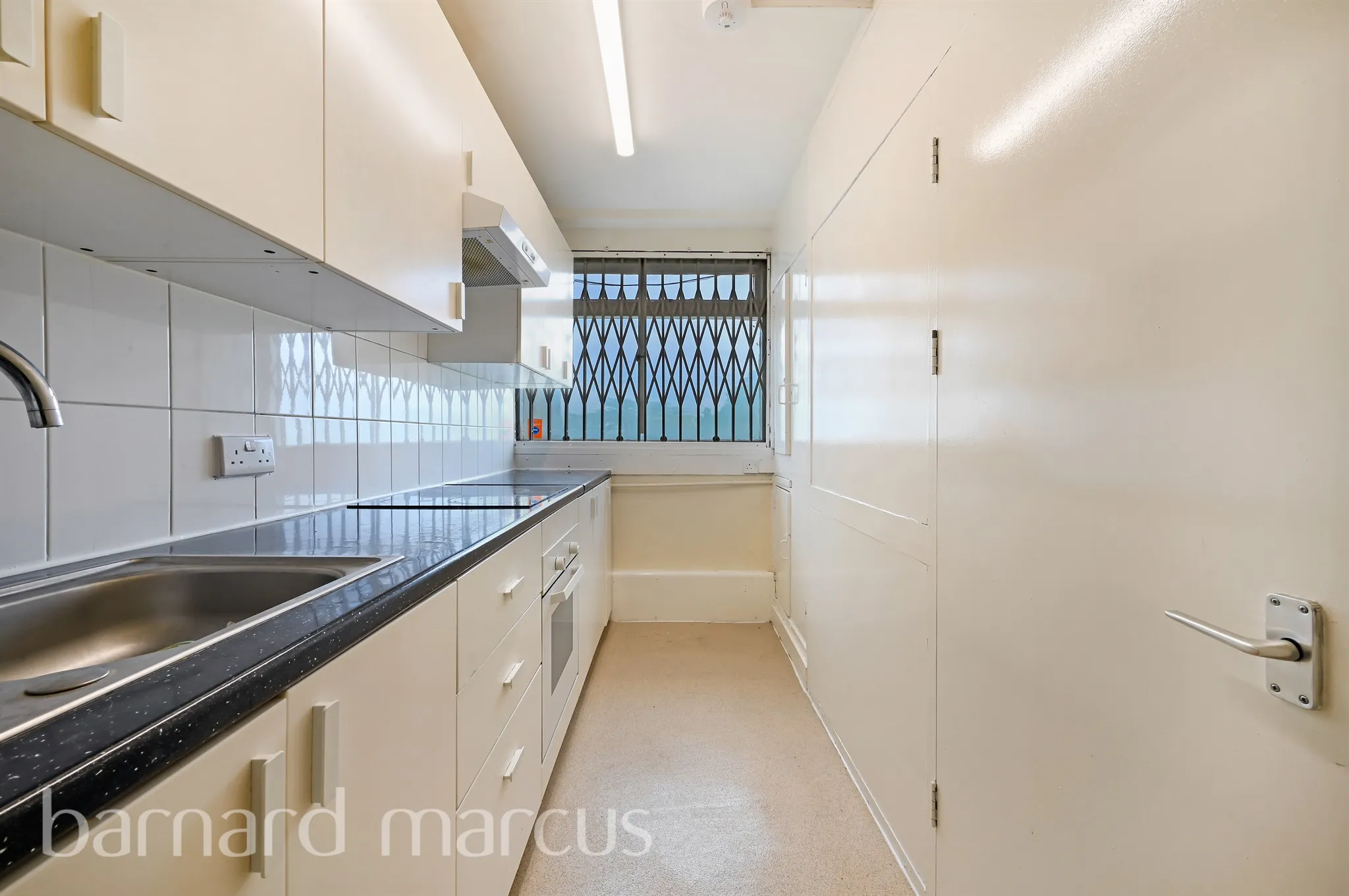2 bed Maisonette