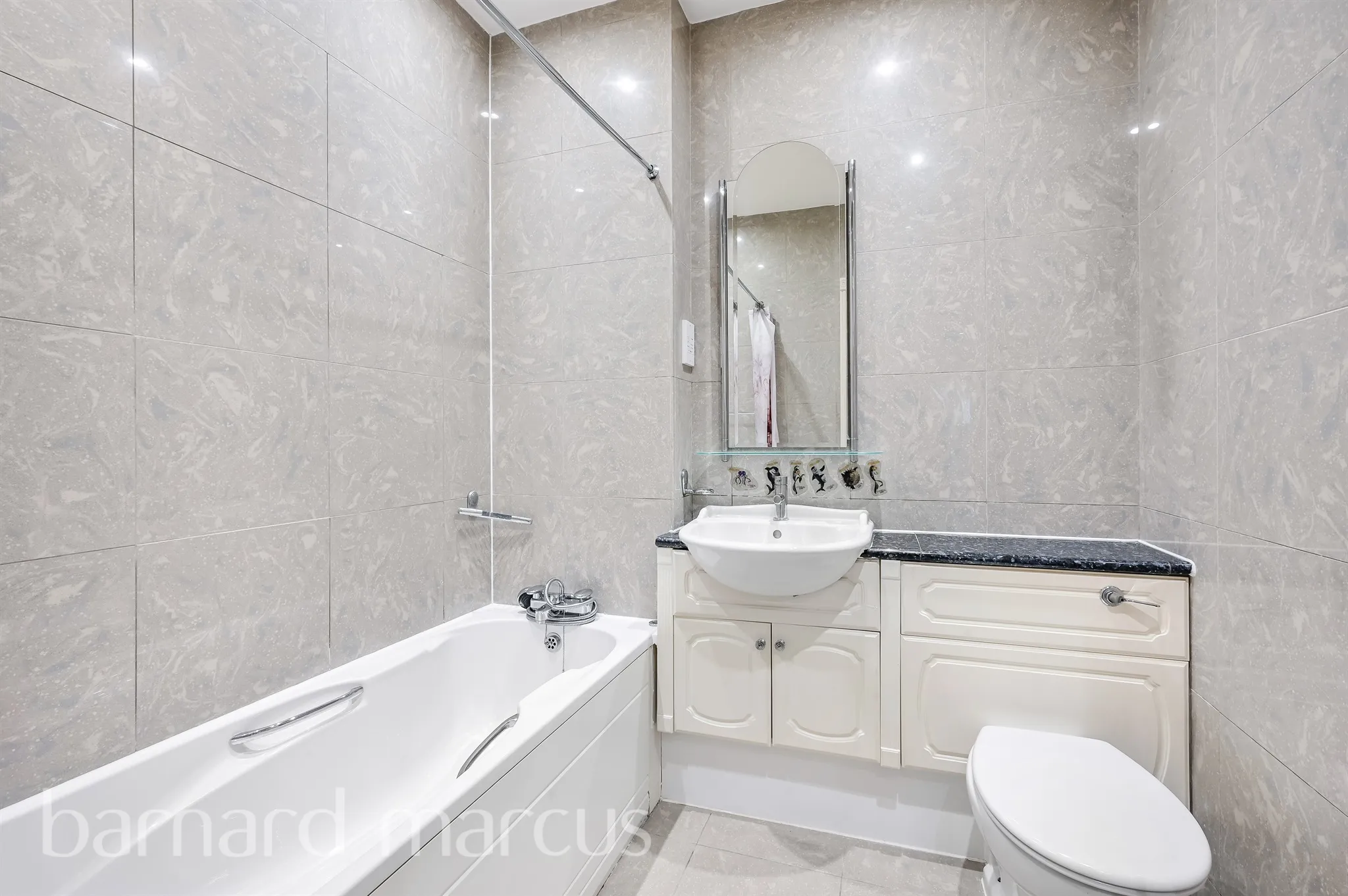 3 bed Apartment