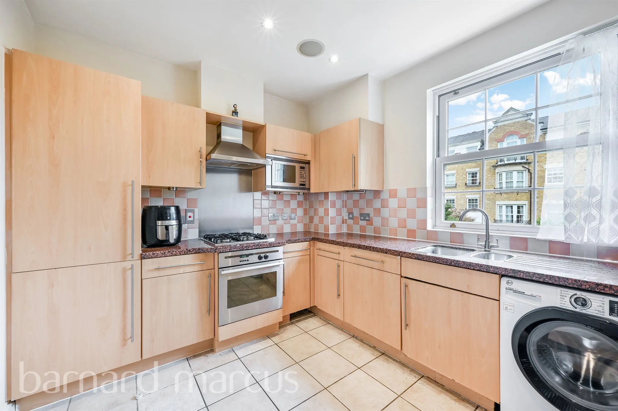 3 bed Apartment