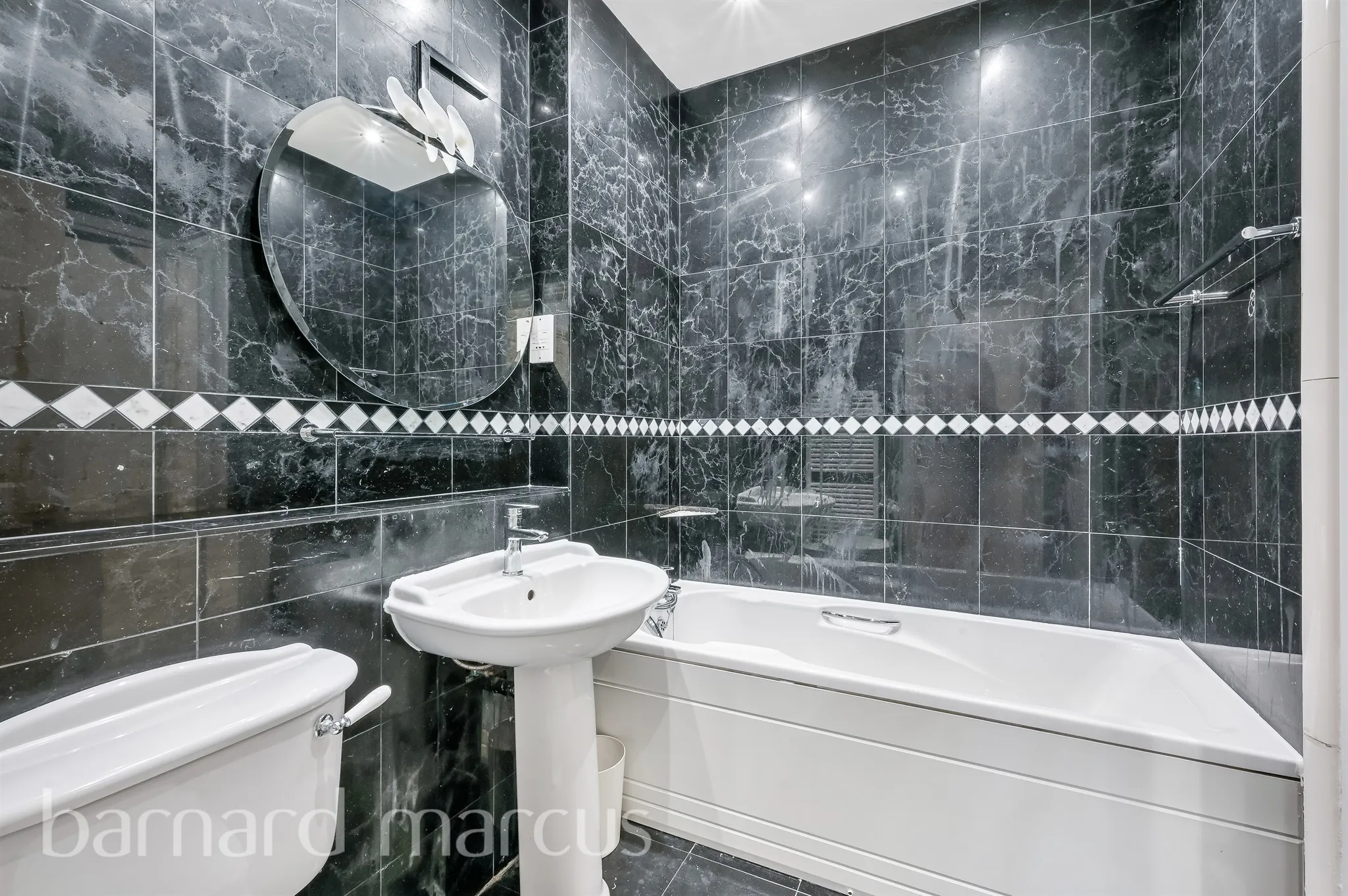 3 bed Apartment