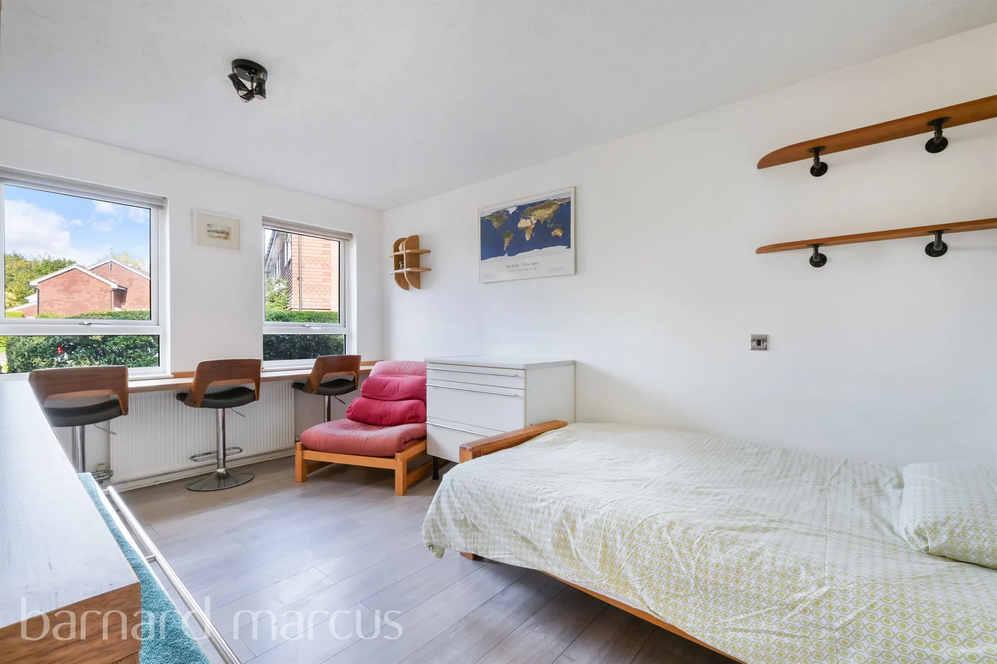 1 bed Ground Flat