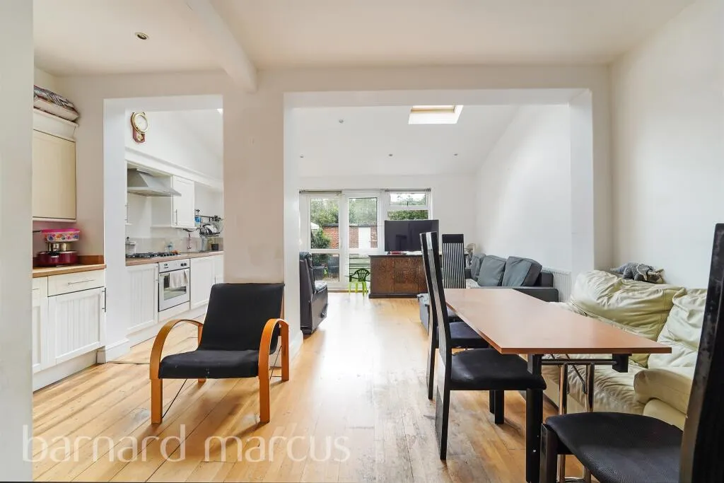 3 bed Semi-Detached