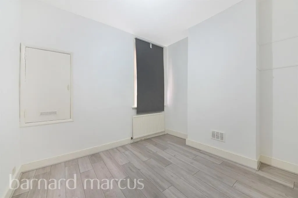2 bed Ground Flat