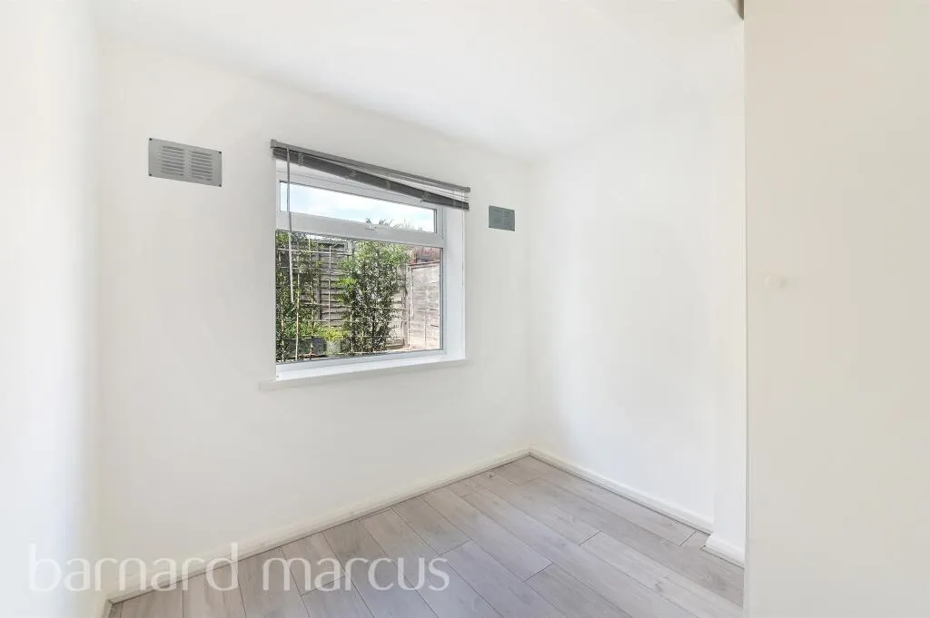 2 bed Ground Flat
