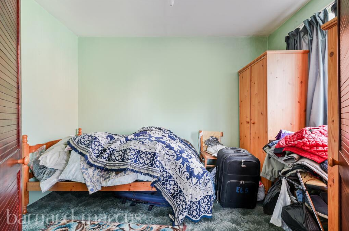 1 bed Ground Flat