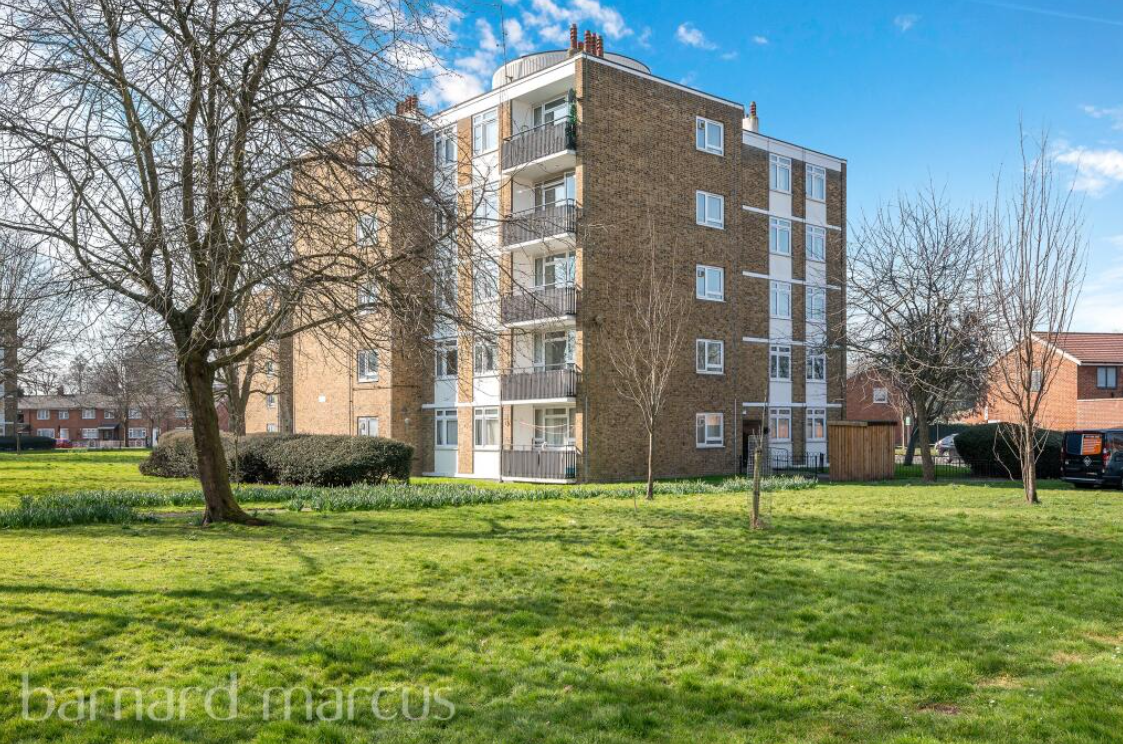 1 bed Ground Flat