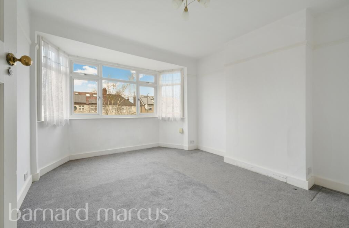 3 bed End of Terrace