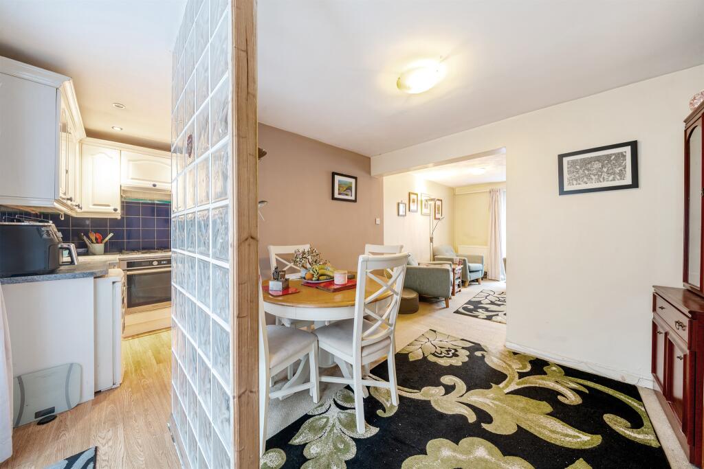 3 bed Apartment