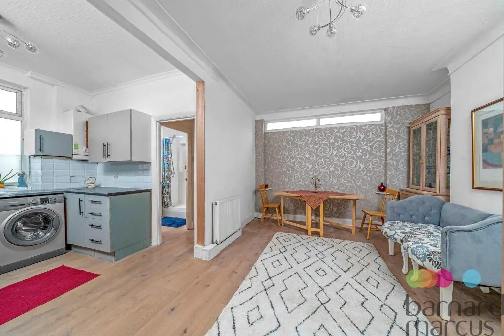 1 bed Apartment