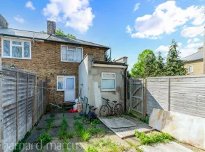 1 bed Semi-Detached